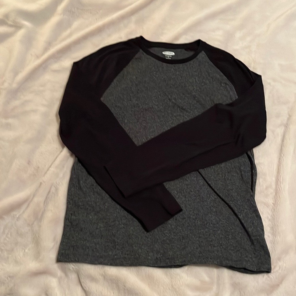 Old Navy Men’s Long Sleeve T-Shirt